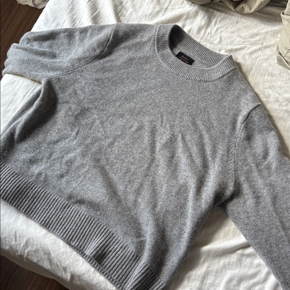 Quince Mongolian Cashmere Oversized Crewneck Heather Grey Sweater - Picture 8 of 12